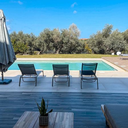 Villa Aelia I Modern & Ideal For Large Groups Galatas  Bagian luar foto