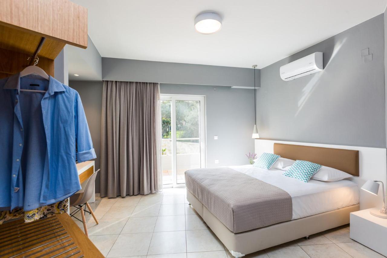 Villa Aelia I Modern & Ideal For Large Groups Galatas  Bagian luar foto